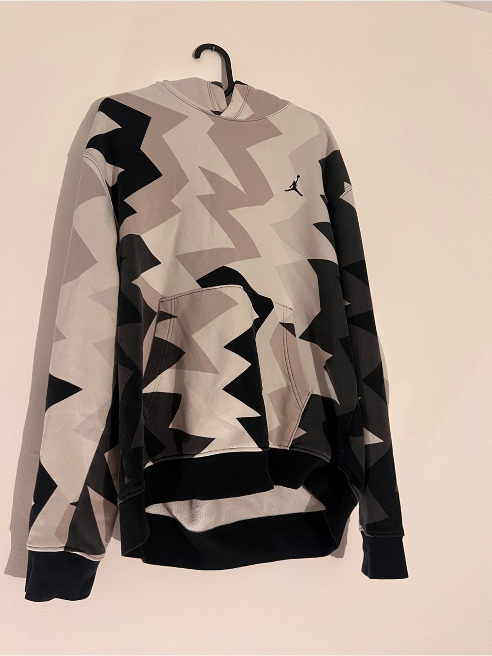 Jordan Men’s Black, Gray & Tan Zigzag Crewneck Hoodie